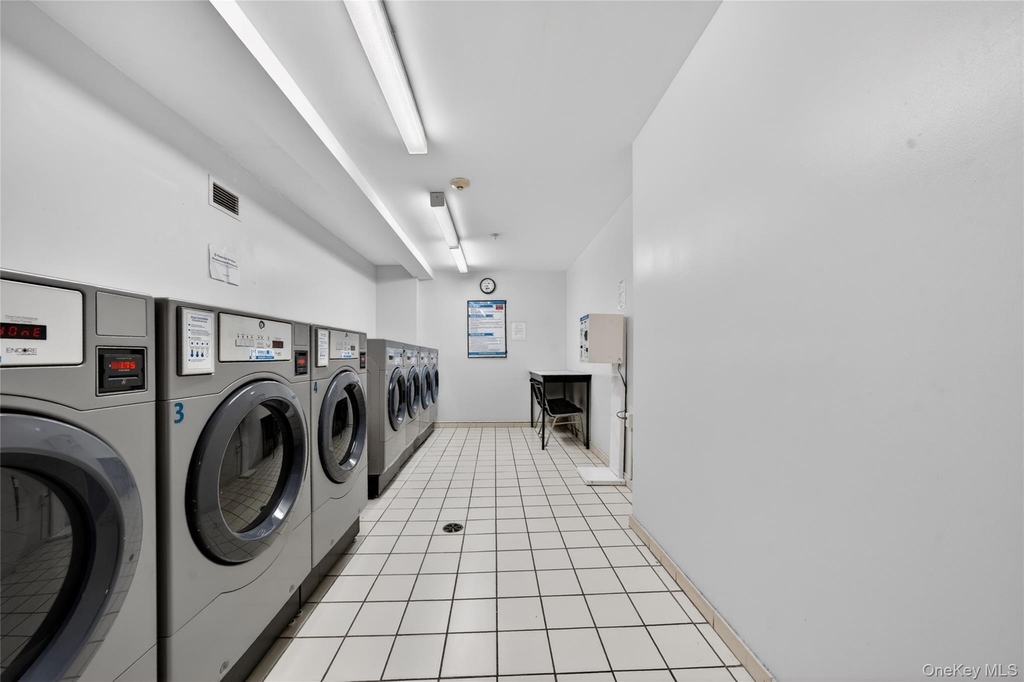 130 Post Avenue - Photo 14