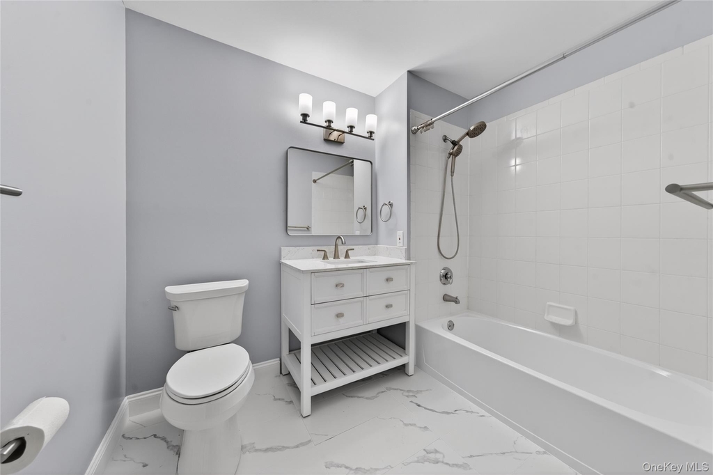 130 Post Avenue - Photo 10