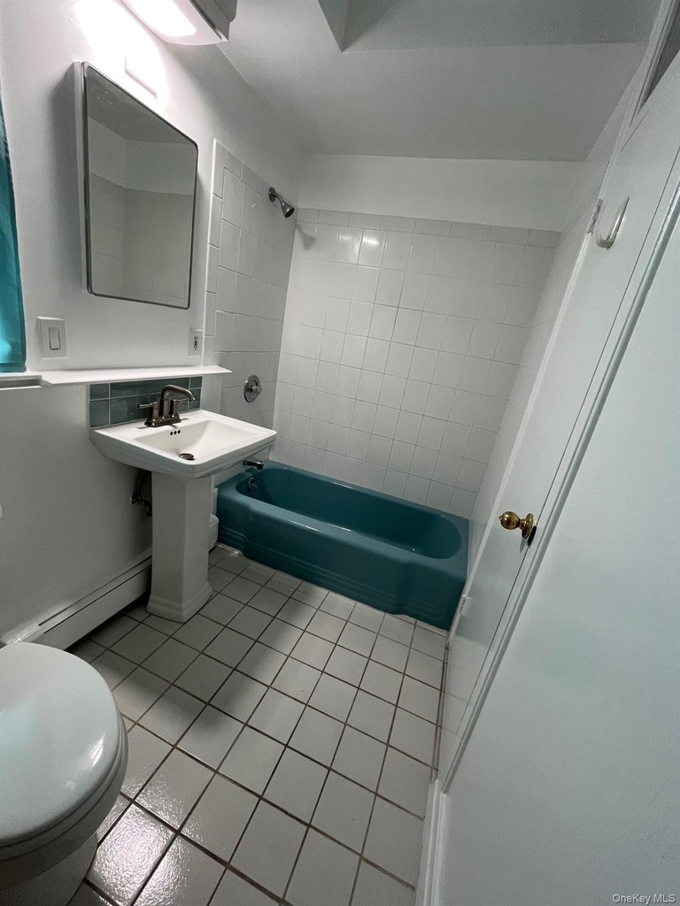 76 Bayview Avenue - Photo 6