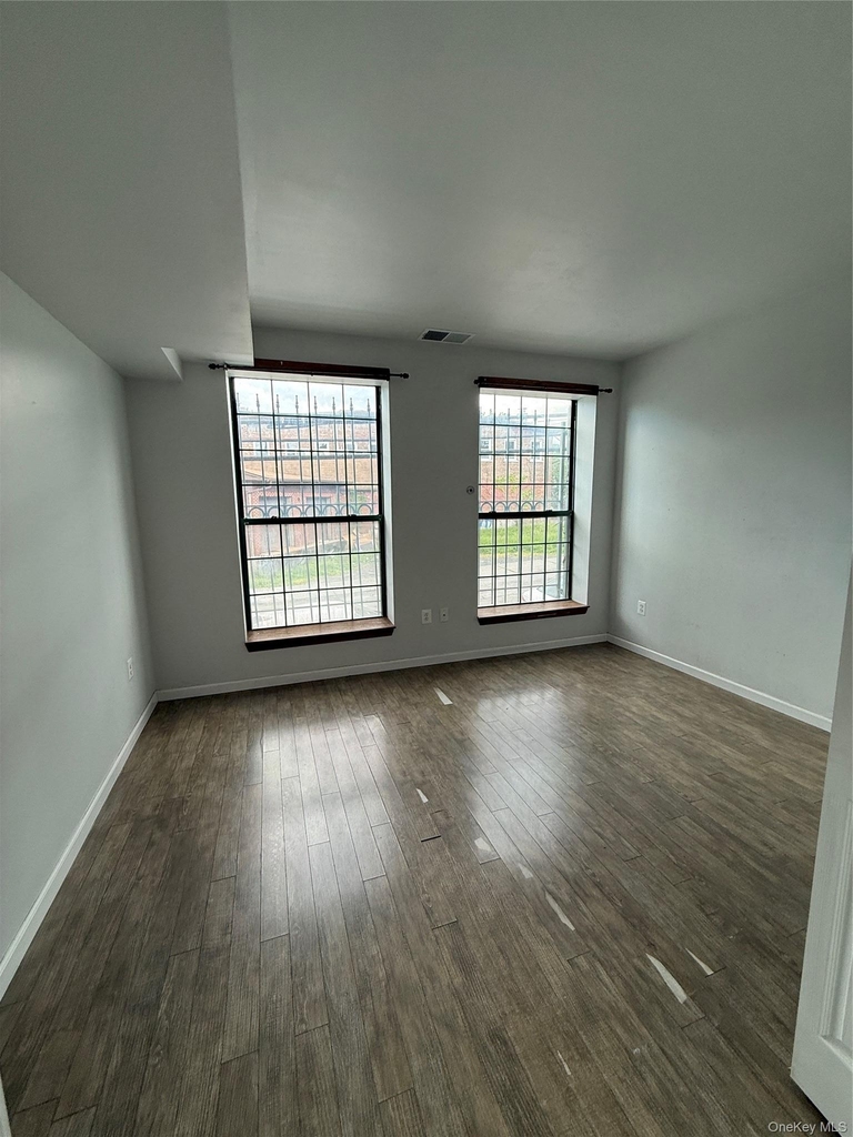 44 Johnes Street - Photo 12