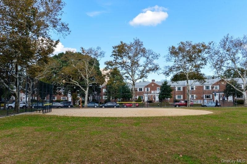 261-72 Langstone Ave Avenue - Photo 3
