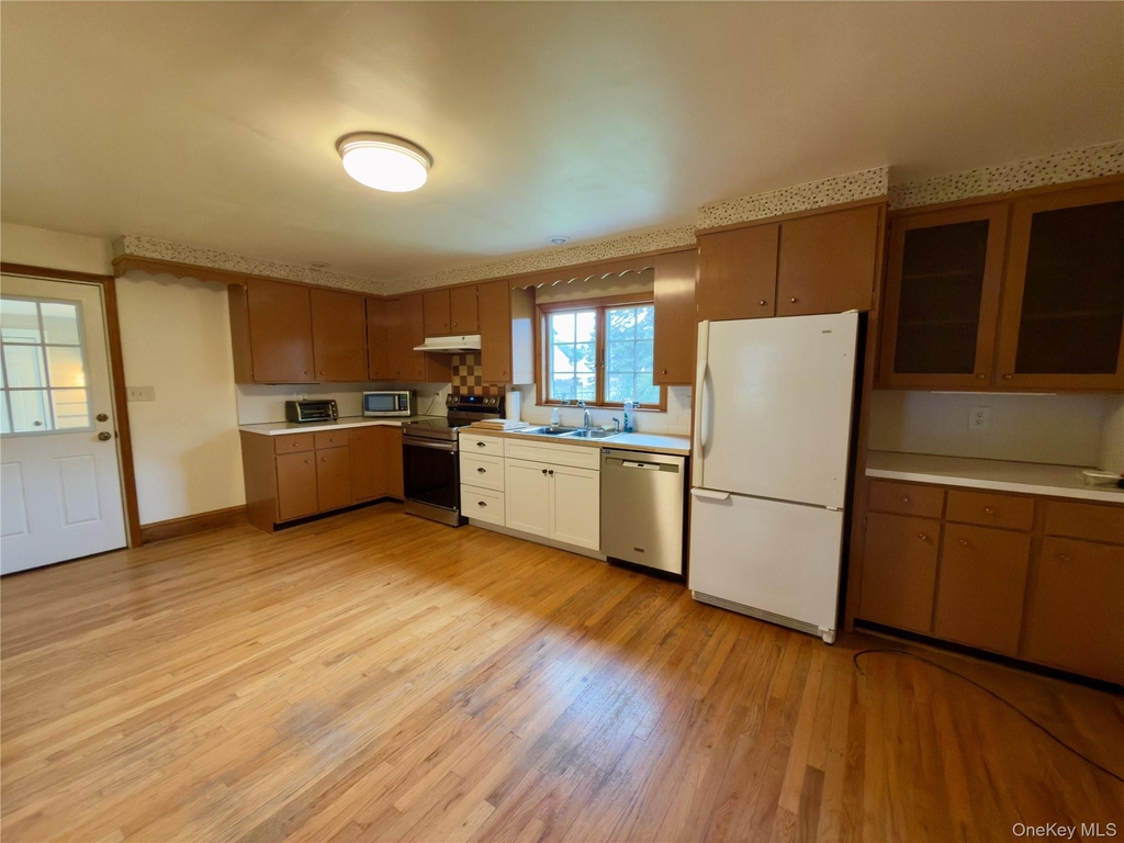 51 Horseshoe Drive - Photo 2