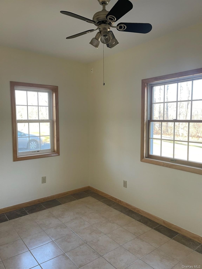 1055 Bruynswick Road - Photo 8