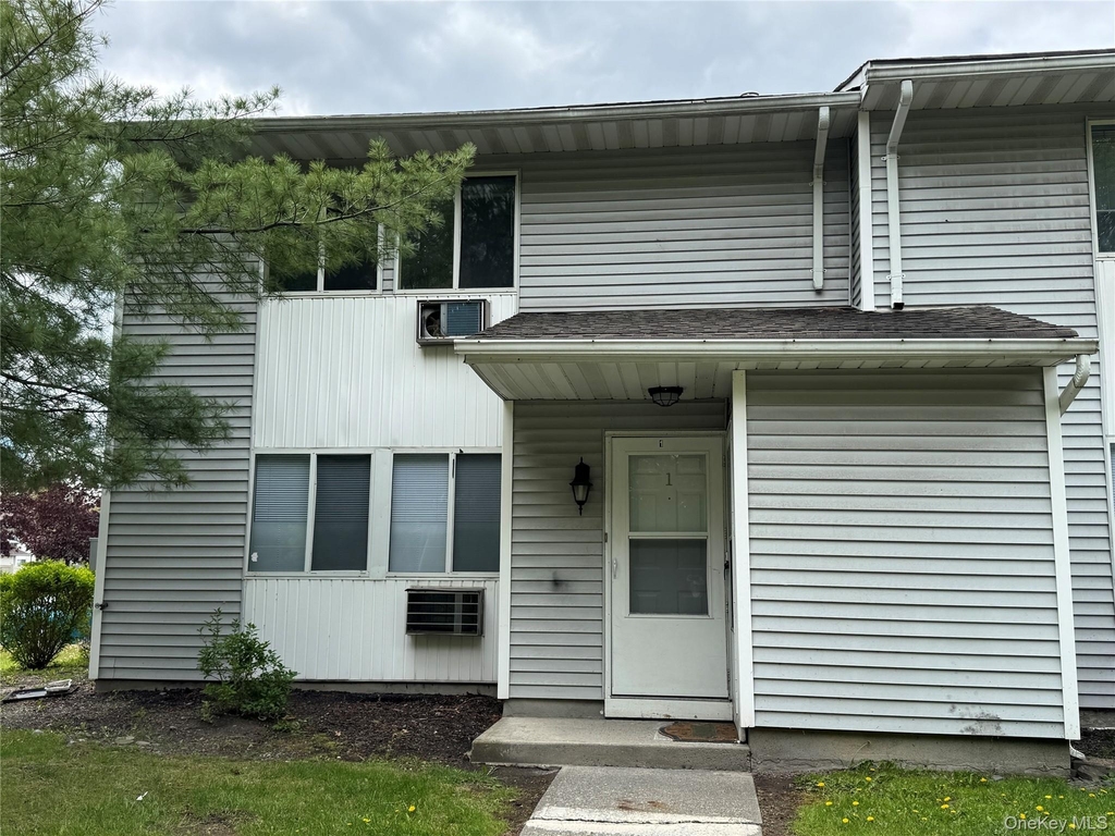 1 Ruth Court - Photo 0