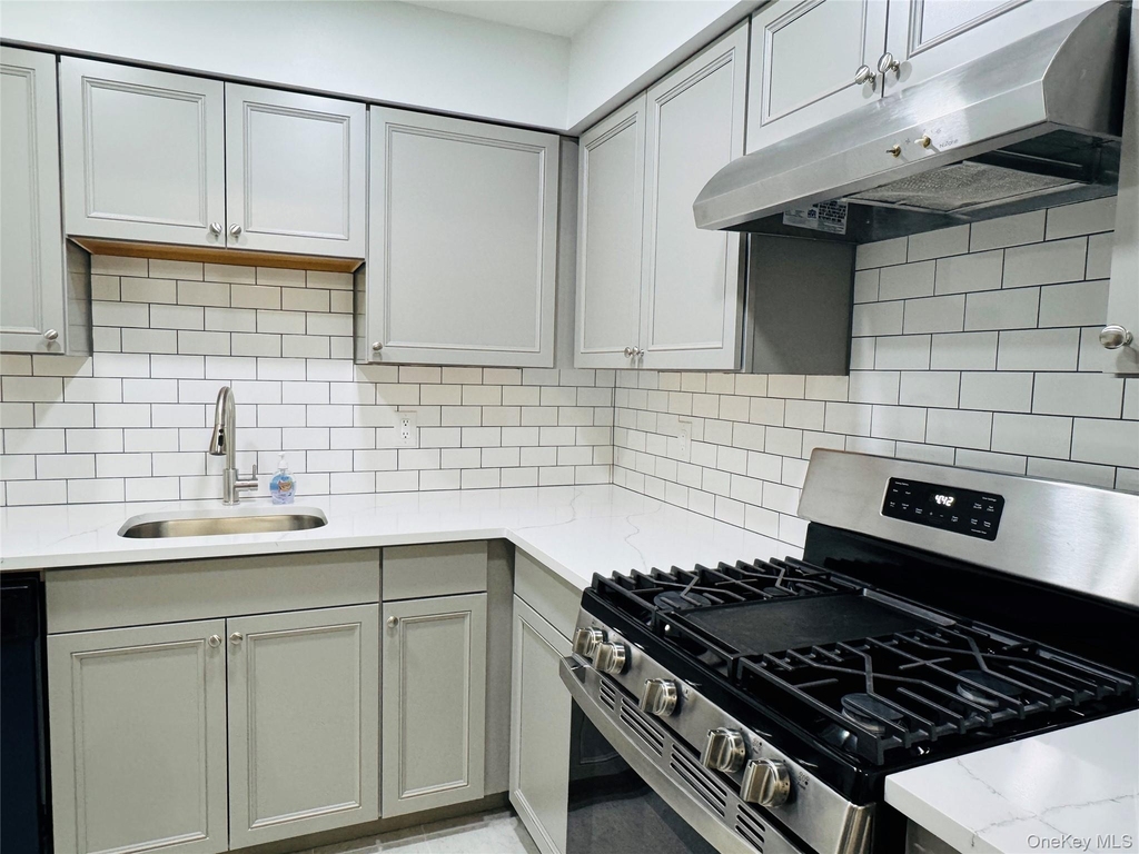 1 Ruth Court - Photo 3