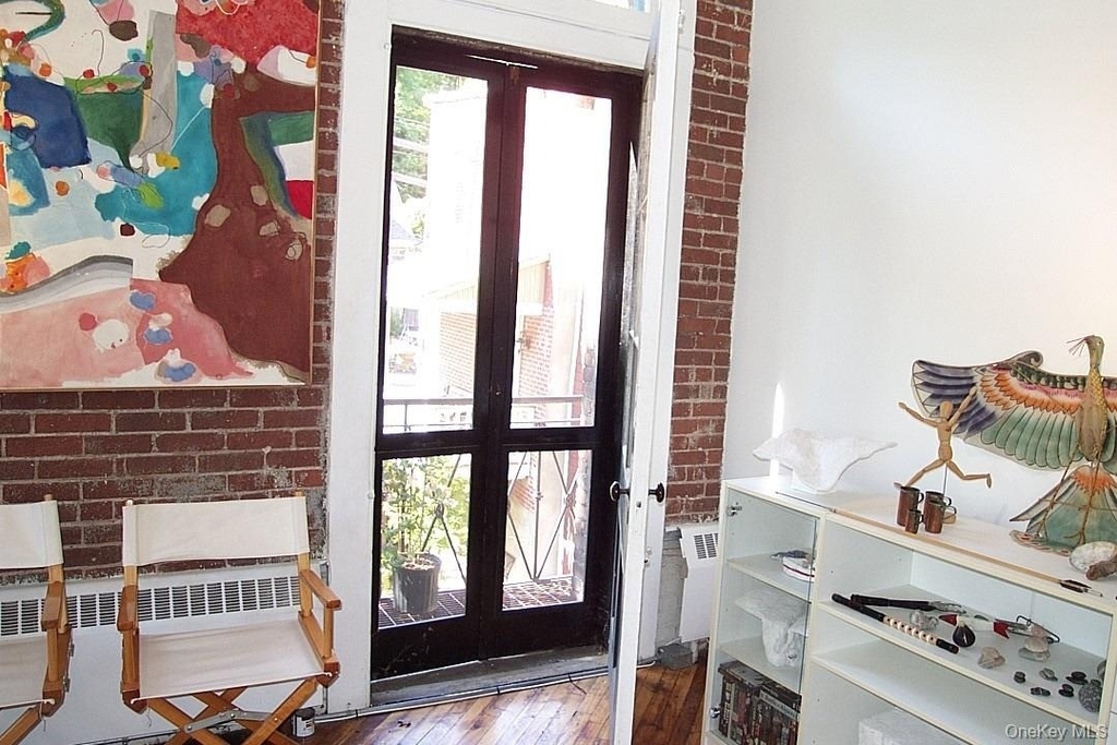 300 Ferdon Avenue - Photo 8