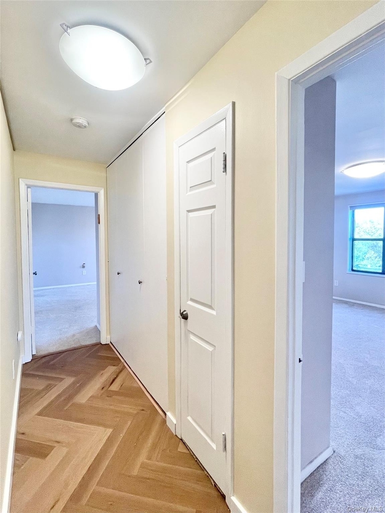 12 Bond Street - Photo 22