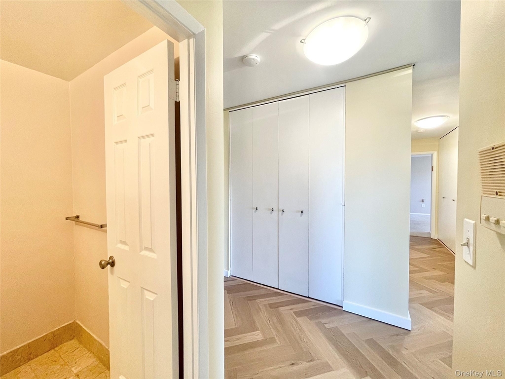12 Bond Street - Photo 13