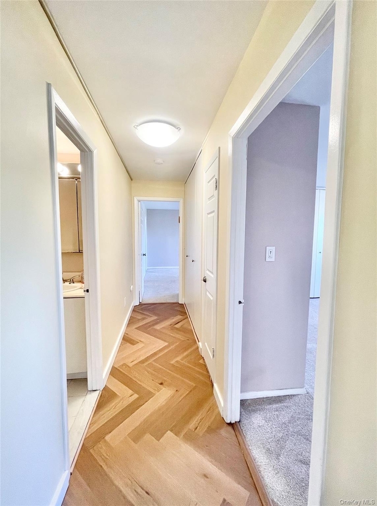 12 Bond Street - Photo 17