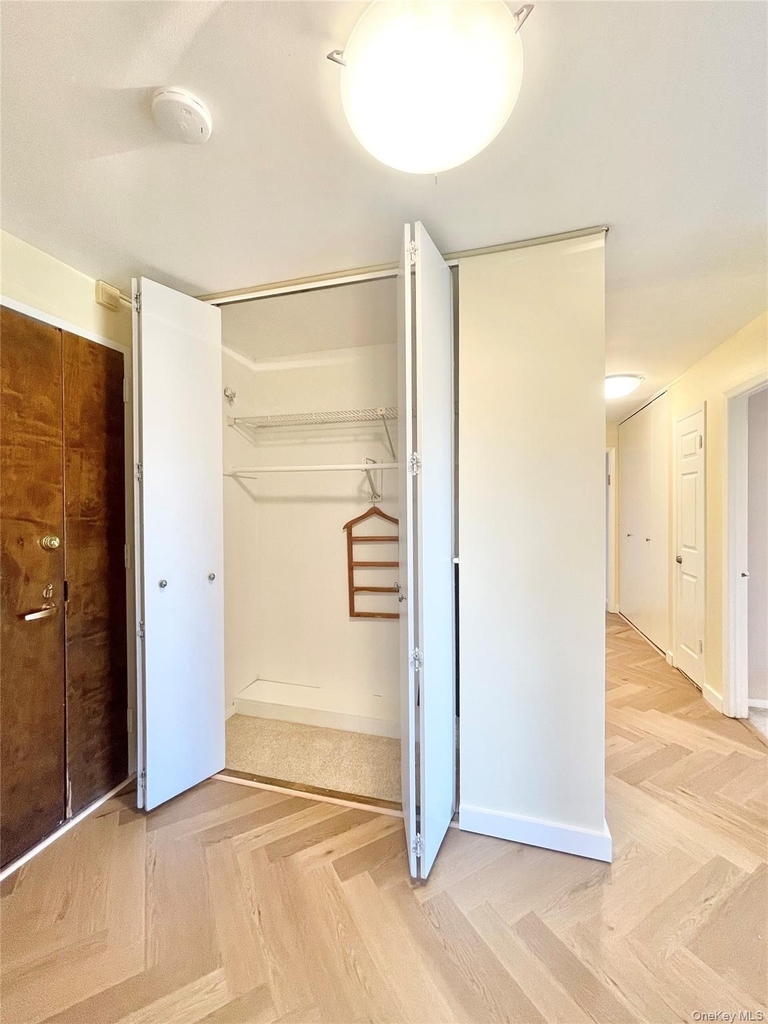 12 Bond Street - Photo 16