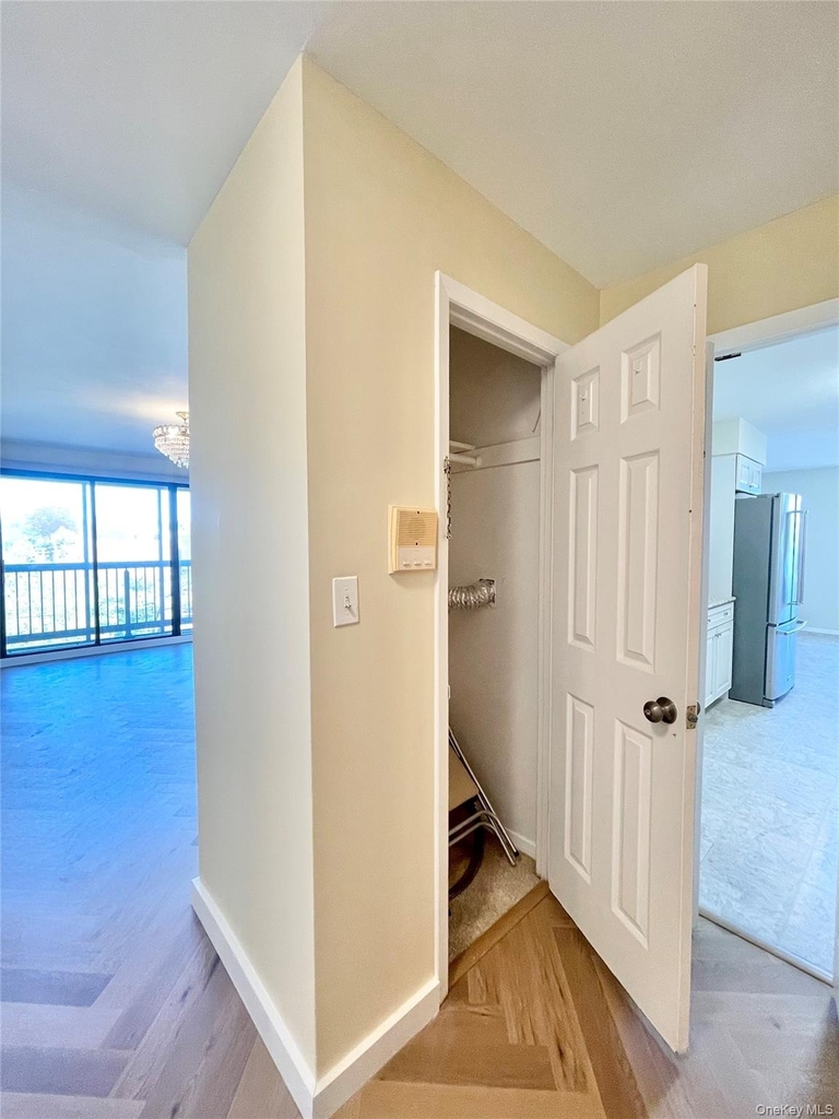 12 Bond Street - Photo 15