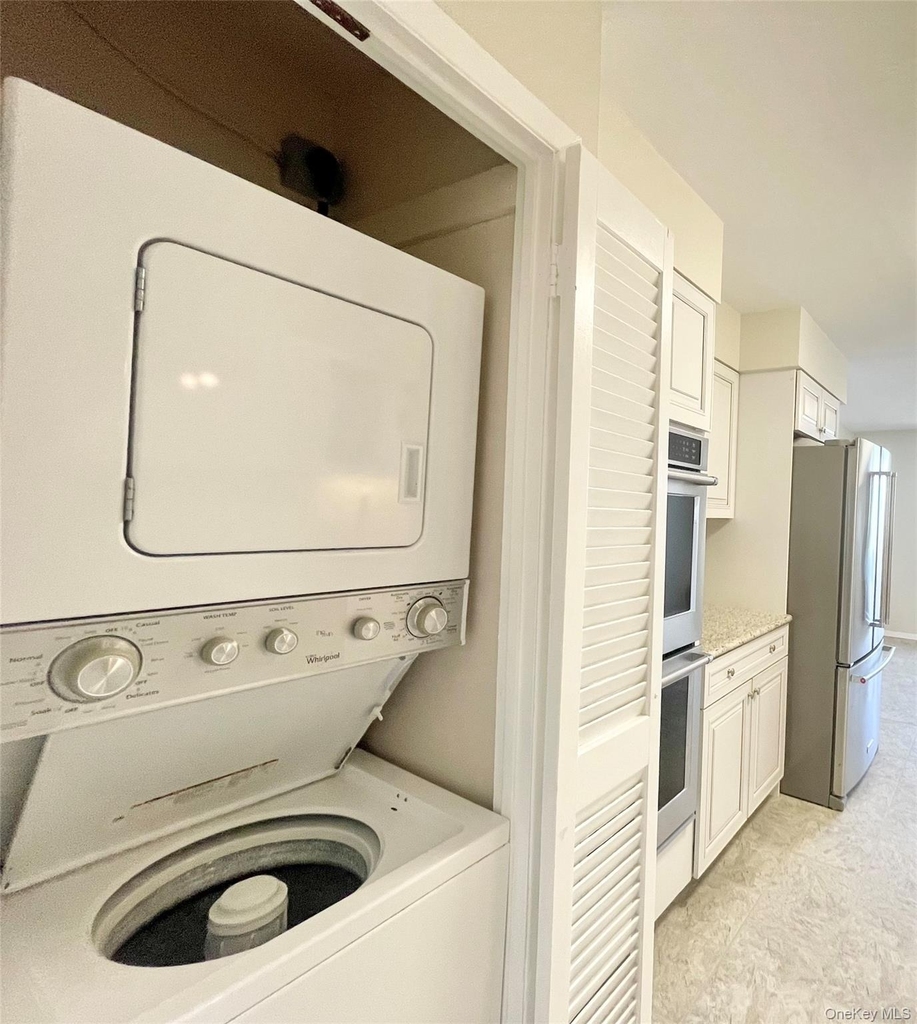 12 Bond Street - Photo 12