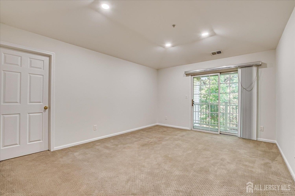936 Waterford Drive - Photo 8