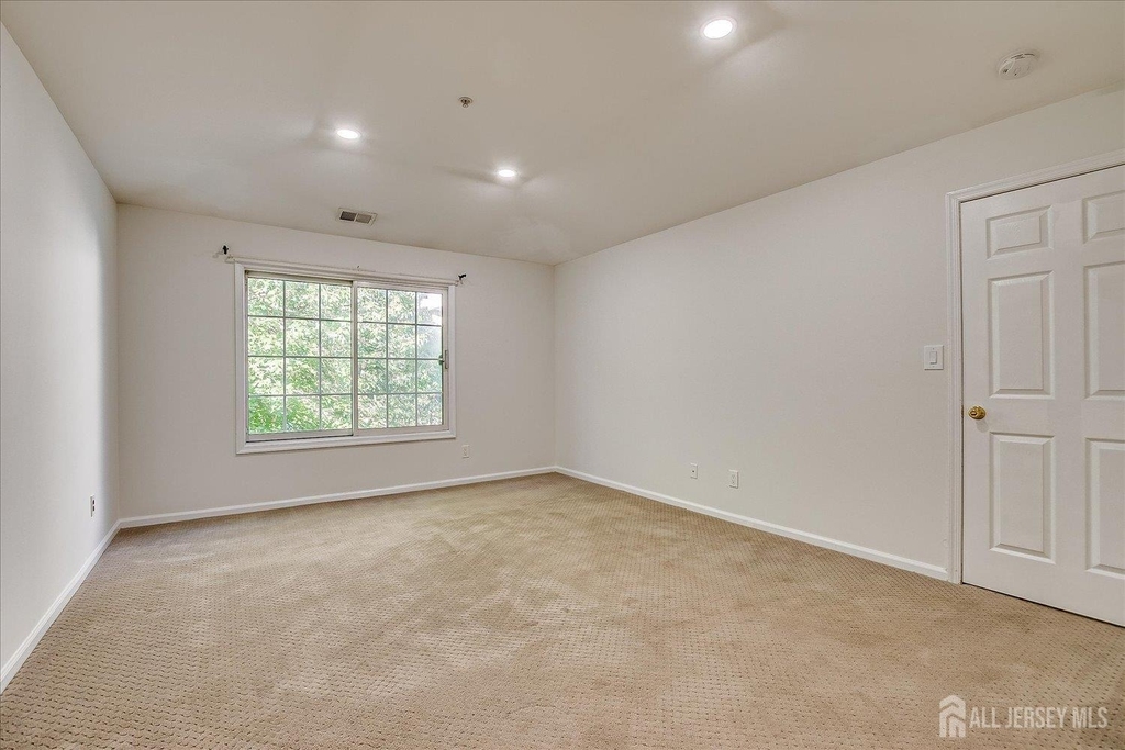 936 Waterford Drive - Photo 19