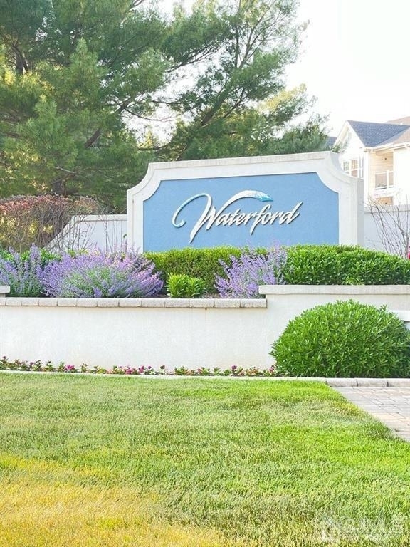 936 Waterford Drive - Photo 3