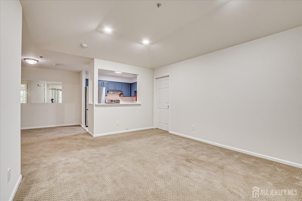 936 Waterford Drive - Photo 10