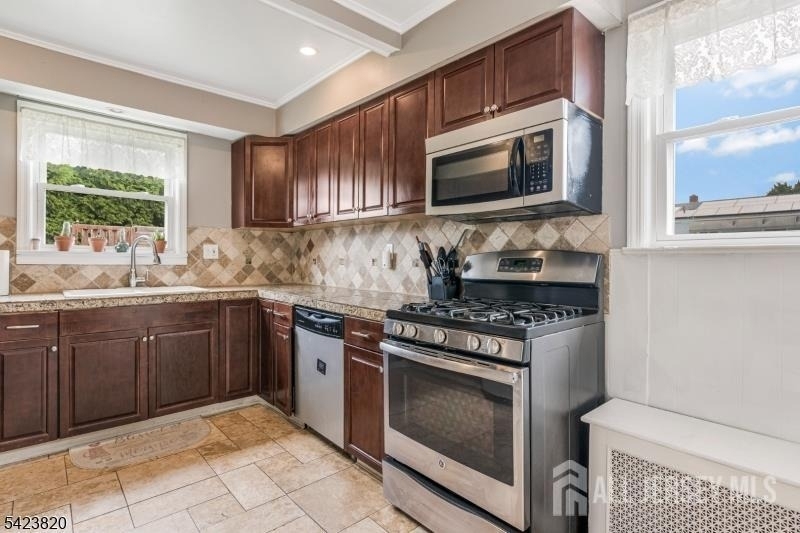 110 Parker Street - Photo 11