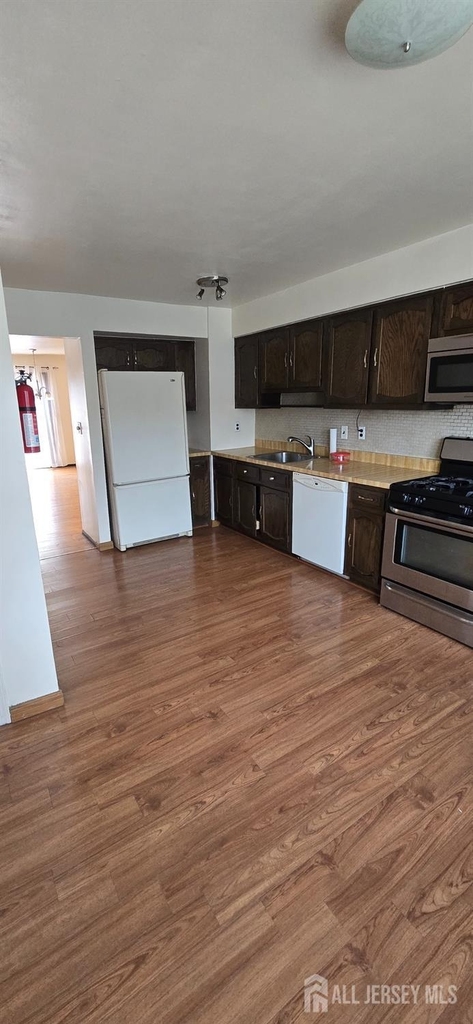 78 Highview Drive - Photo 4
