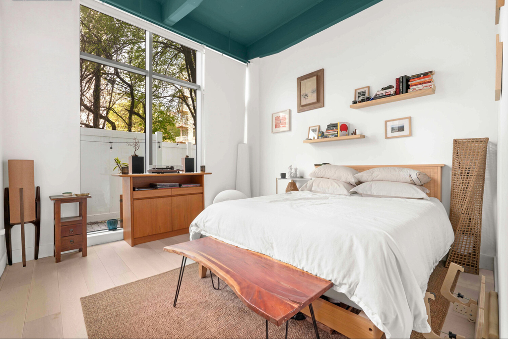 338 Berry Street - Photo 2
