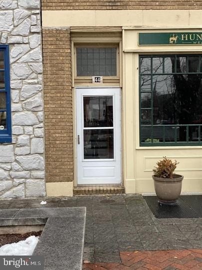 44 S Loudoun Street - Photo 0