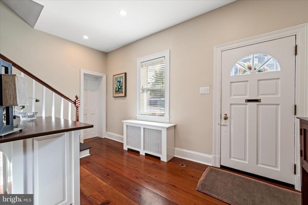 6 E Cecil St - Photo 13