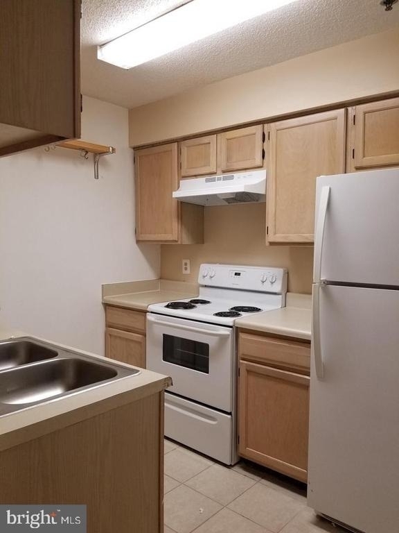 1504 Lincoln Way - Photo 4
