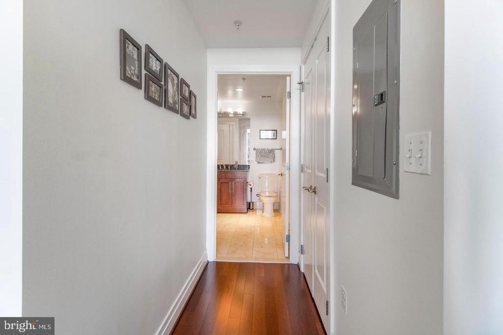 8220 Crestwood Heights Drive - Photo 28