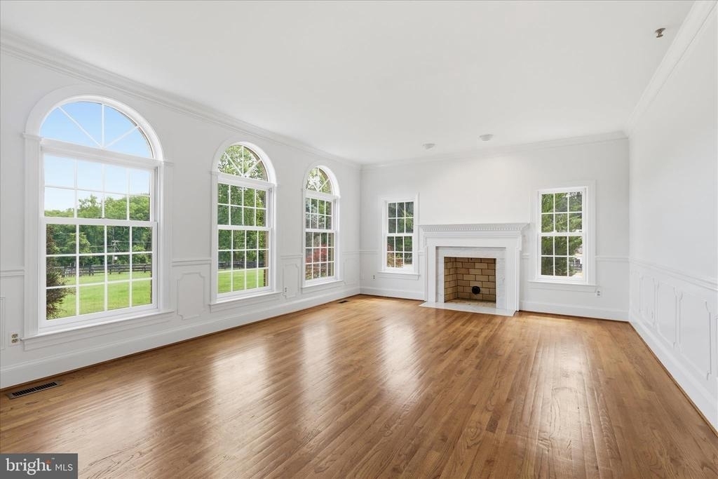 1051 Kelso Road - Photo 5