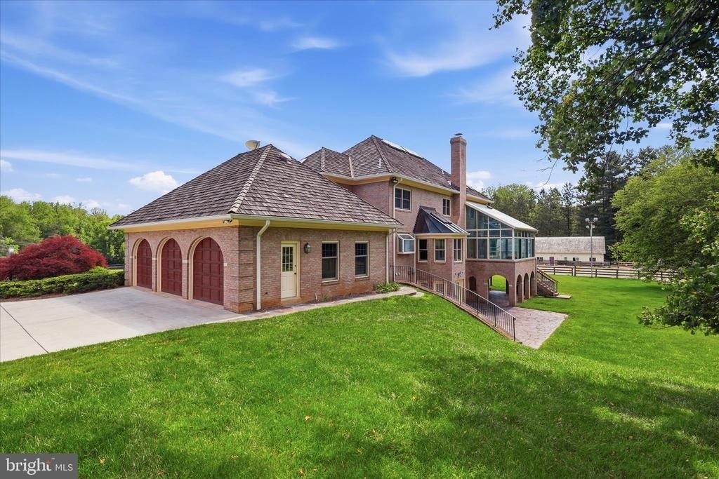 1051 Kelso Road - Photo 29