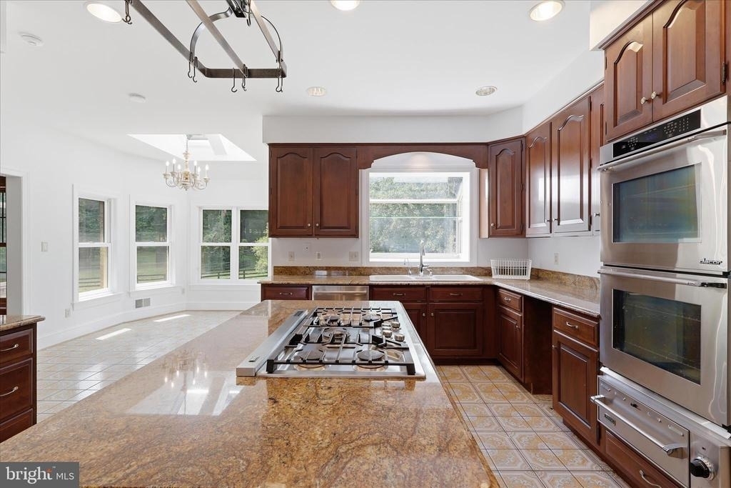 1051 Kelso Road - Photo 9