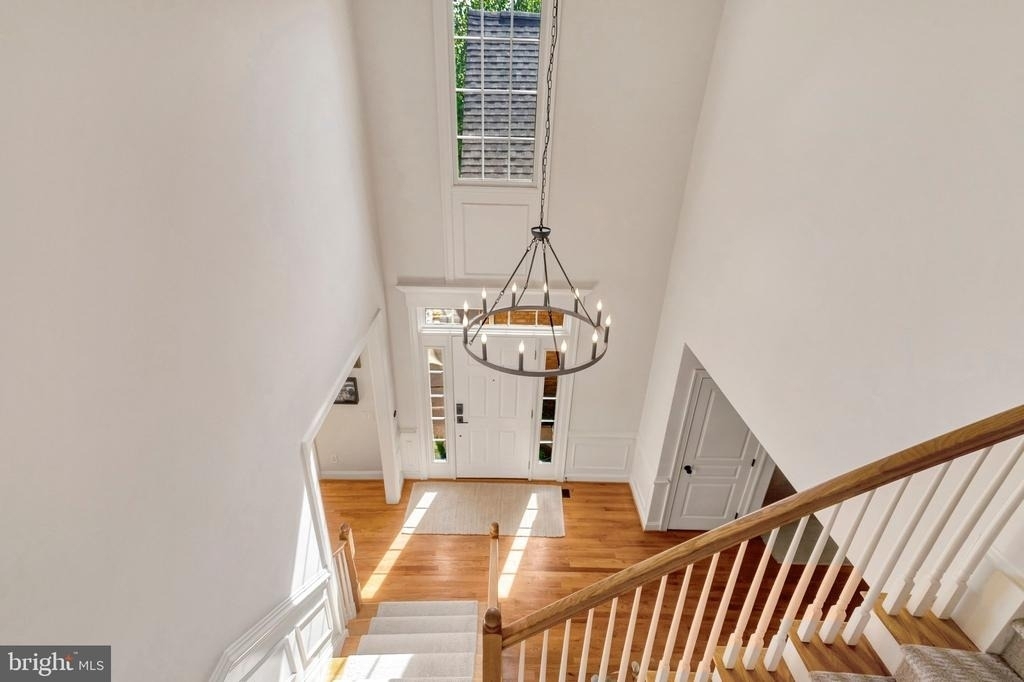 5231 Winter View Drive - Photo 6