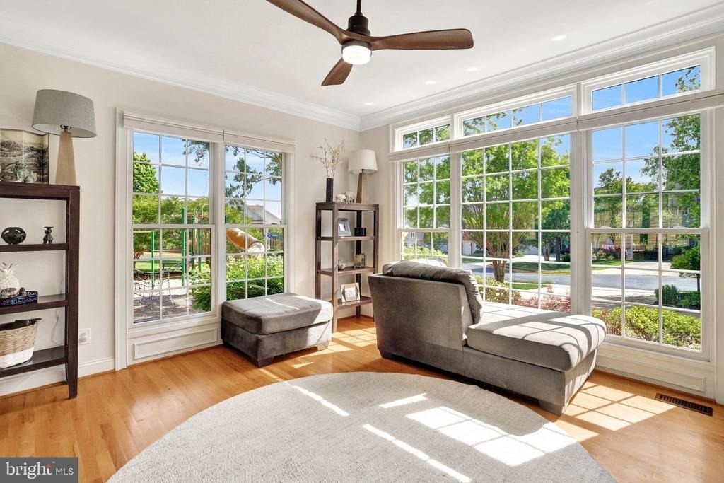 5231 Winter View Drive - Photo 8