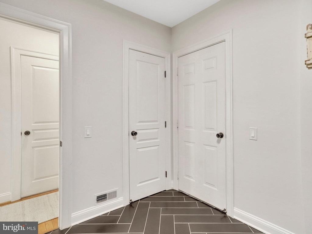5231 Winter View Drive - Photo 57