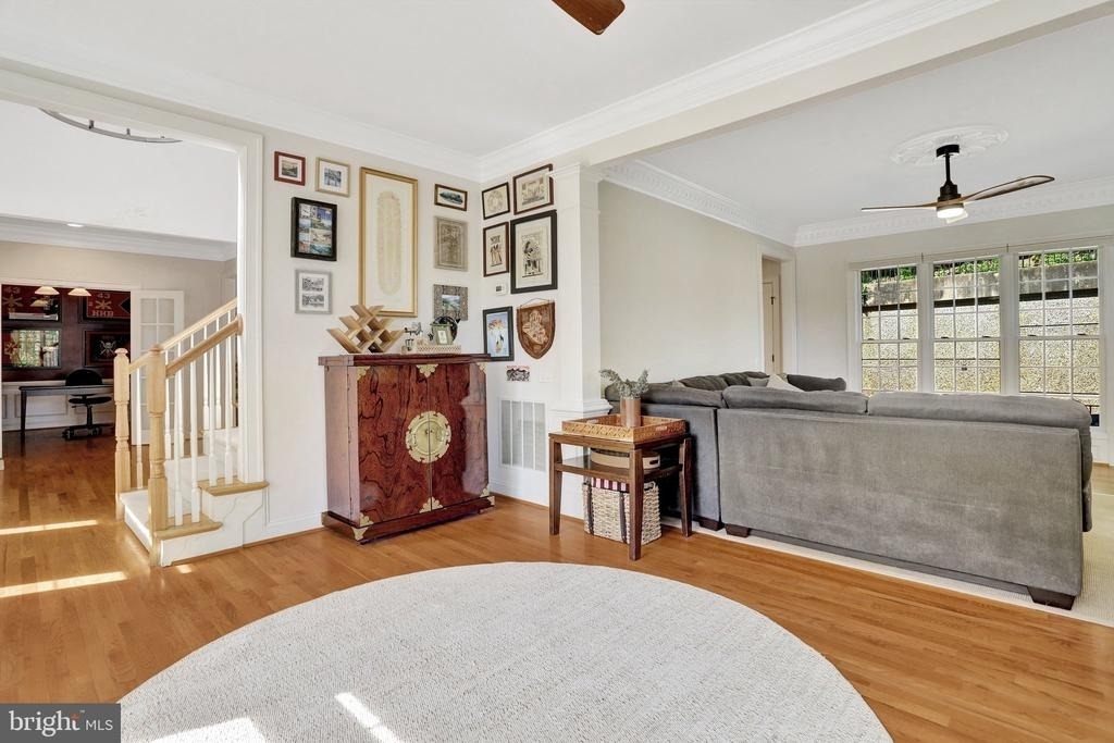5231 Winter View Drive - Photo 10