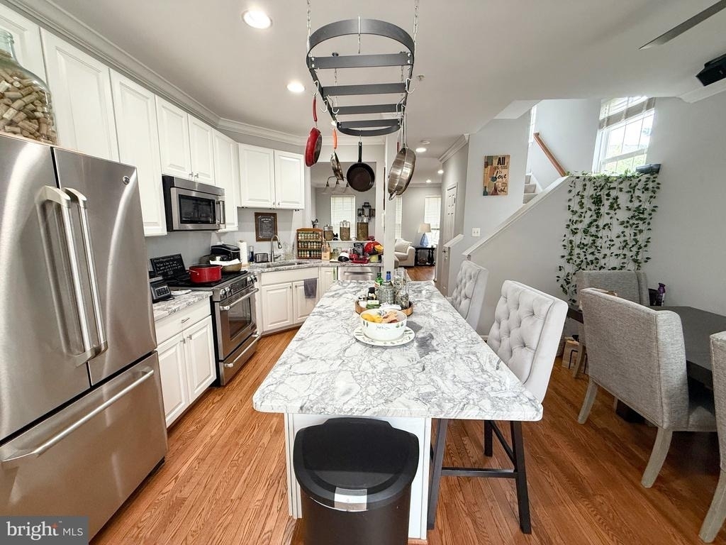 162 Barrett Place - Photo 5
