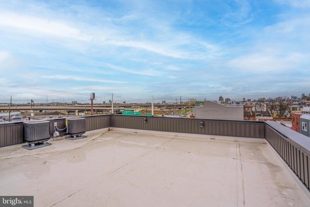 2323 E Cabot Street - Photo 25