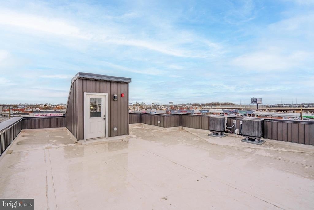 2323 E Cabot Street - Photo 26