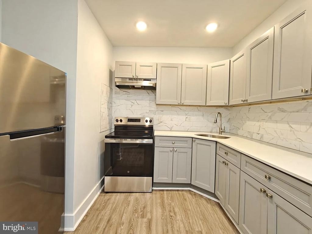 1404 N 21st Street - Photo 1