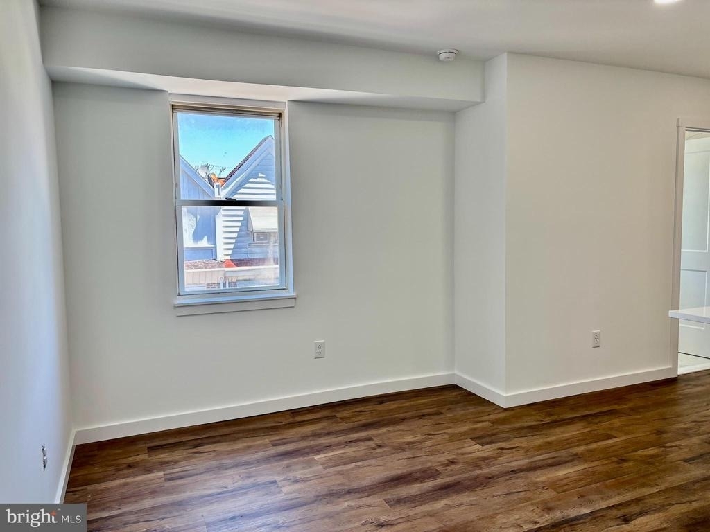 5819 Theodore Street - Photo 9