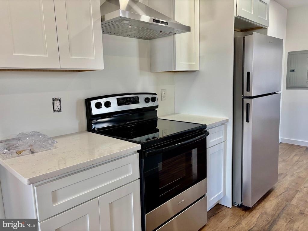 5819 Theodore Street - Photo 2