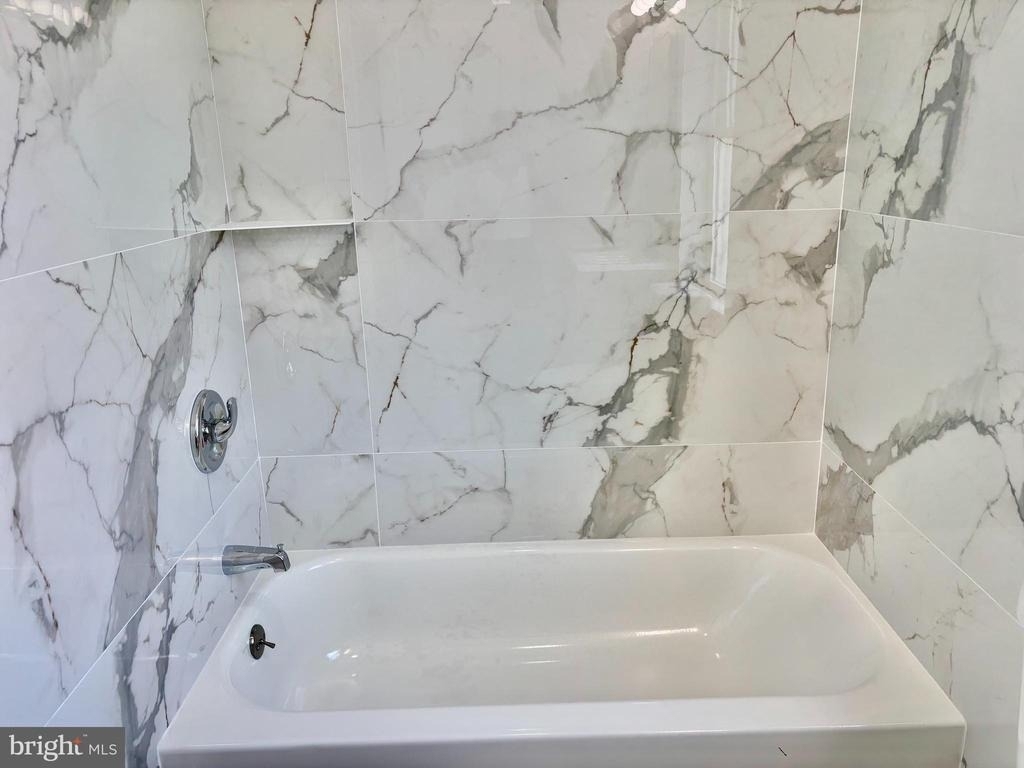 5819 Theodore Street - Photo 6