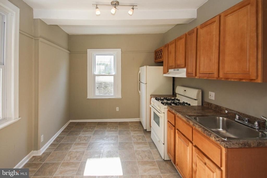 5768 N 20th Street - Photo 4