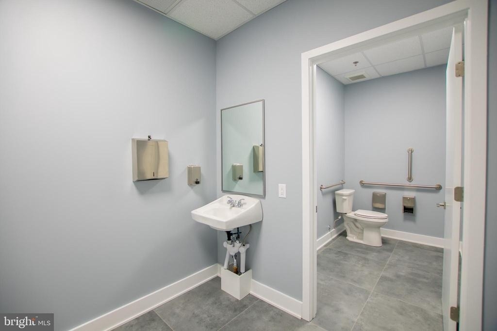 1420 Point Breeze Avenue - Photo 20