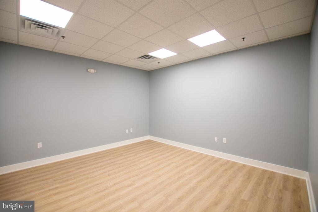 1420 Point Breeze Avenue - Photo 6