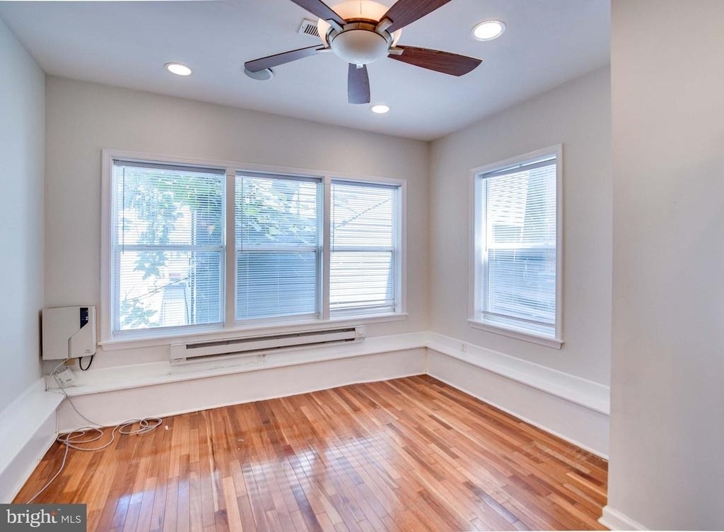 2905 W Girard Avenue - Photo 7
