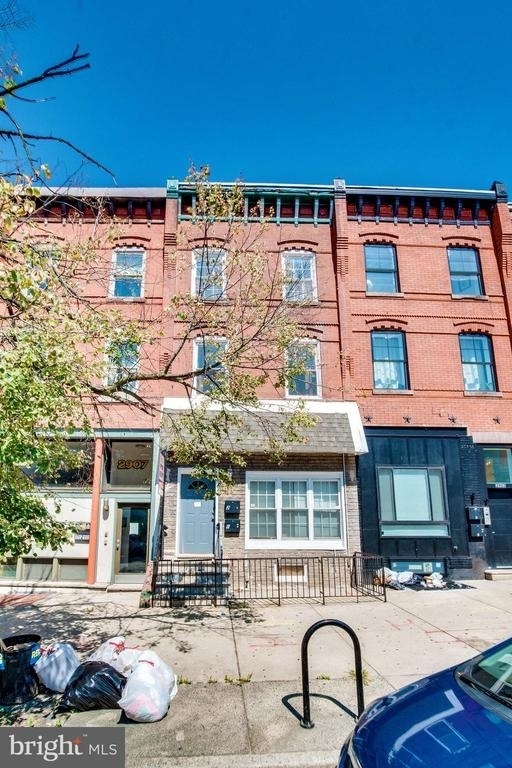 2905 W Girard Avenue - Photo 0
