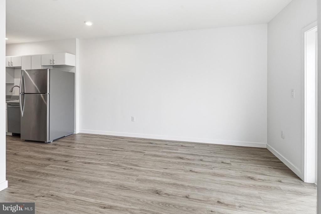 915 N Broad Street - Photo 4
