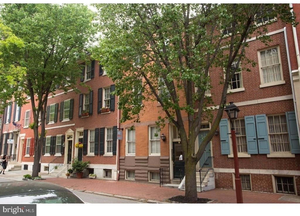 723 Spruce Street - Photo 1