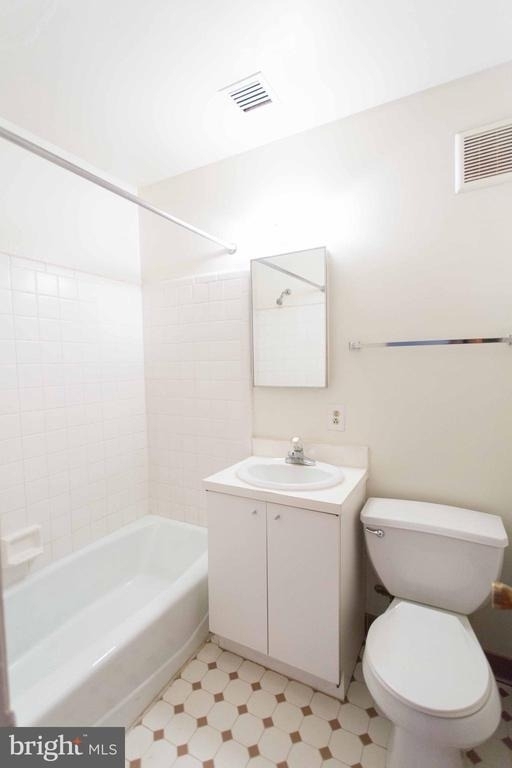 723 Spruce Street - Photo 10