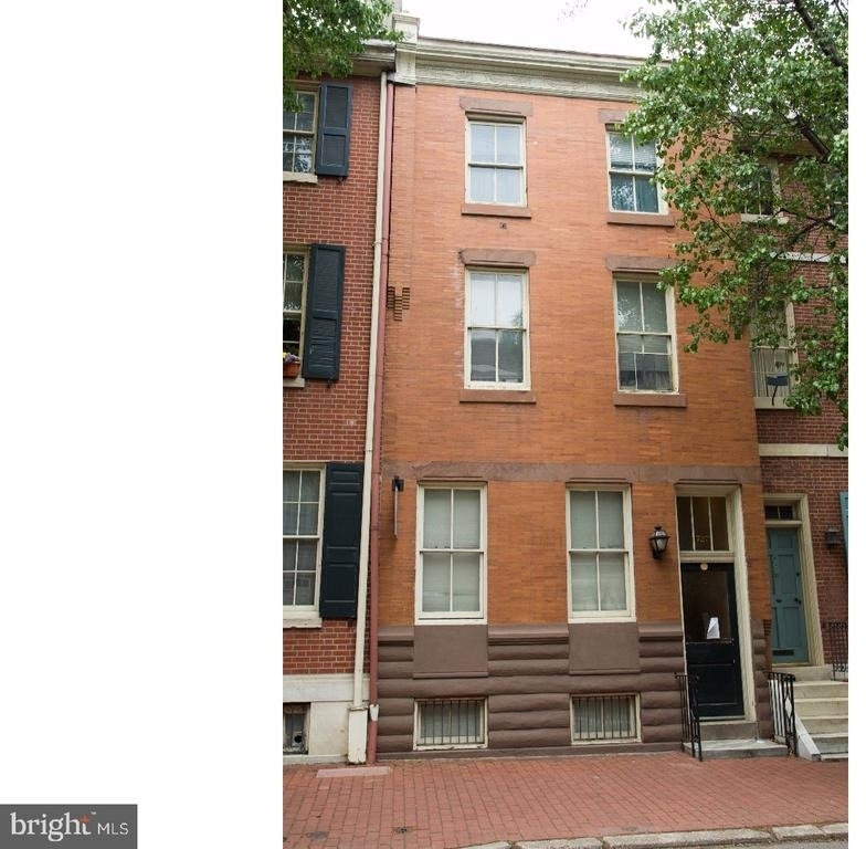 723 Spruce Street - Photo 0